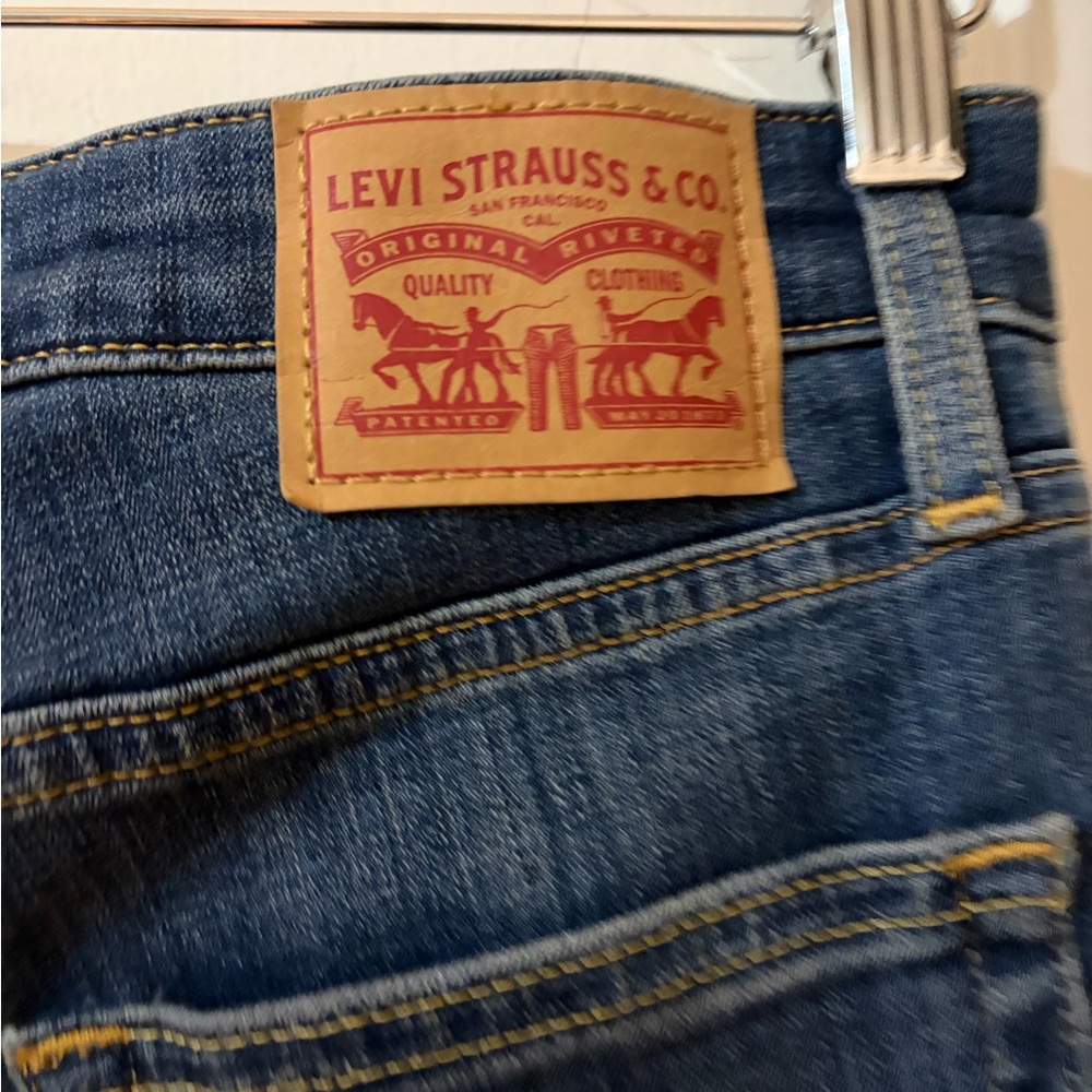 Levi’s Women’s High Rise straight Jeans dark wash Denim - Picture 9 of 13
